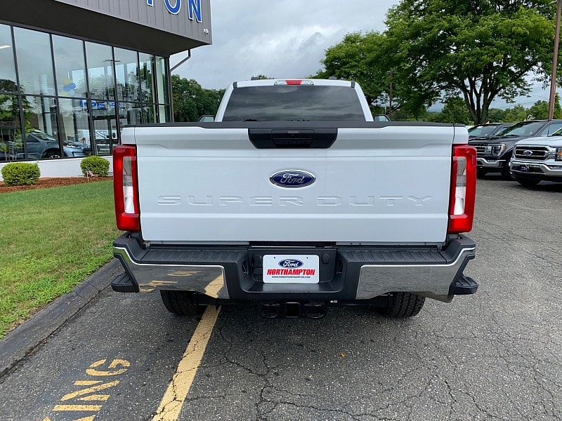 2026 Ford F-350 Super Duty XLT - Photo 8