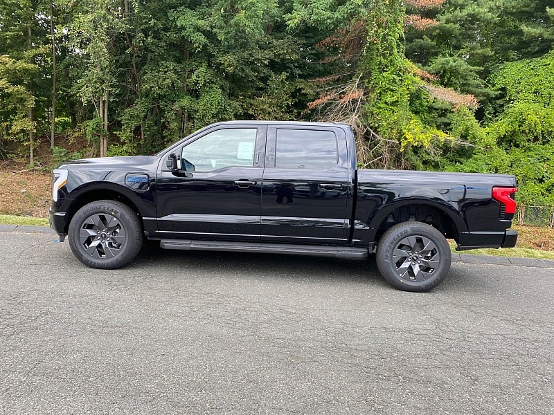 2025 Ford F-150 Lightning Lariat - Photo 4