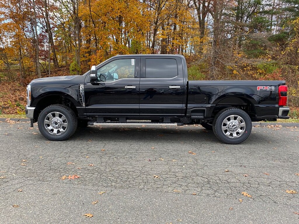 New 2026 Ford Super Duty LARIAT Full Size Truck