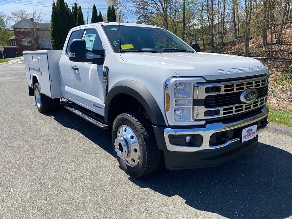 New 2026 Ford Super Duty F-450 CC 4WD XLT Full Size Truck