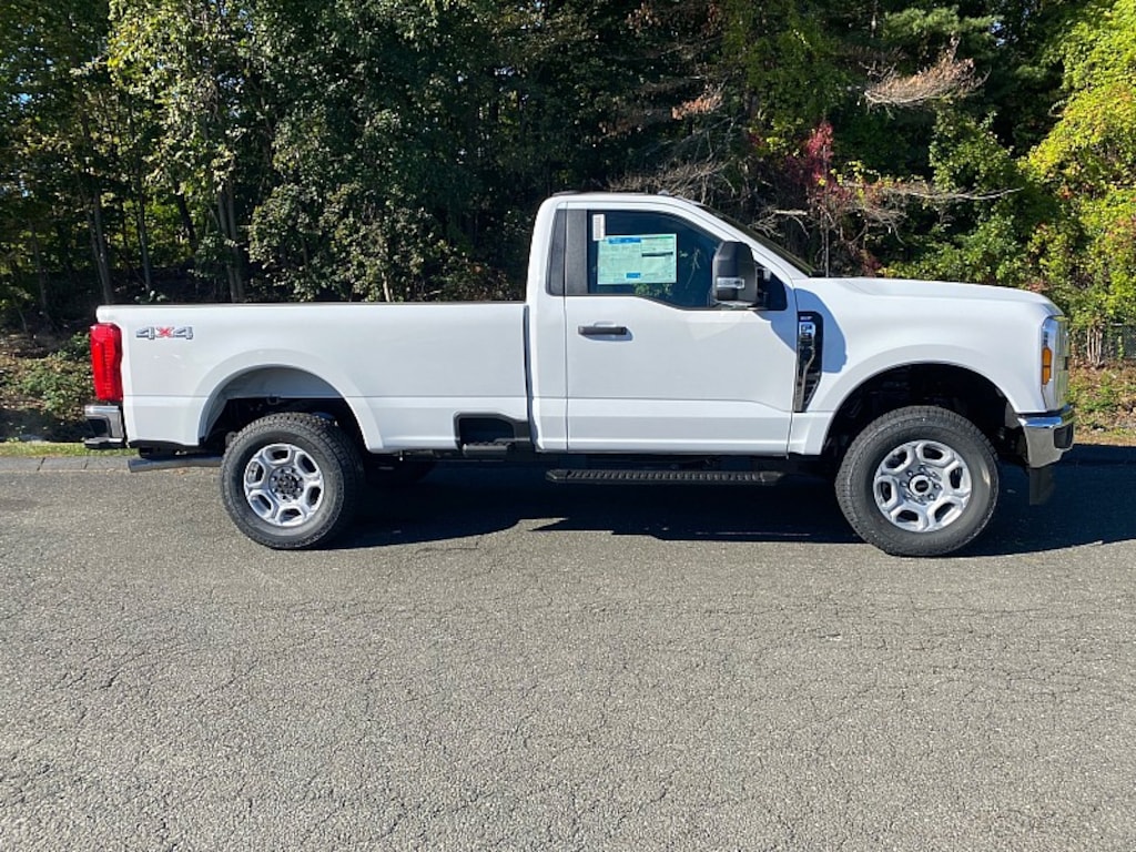 New 2026 Ford Super Duty XLT Full Size Truck