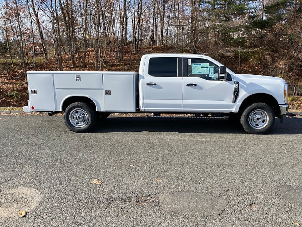 New 2026 Ford Super Duty F-350 CC 4WD XL Full Size Truck