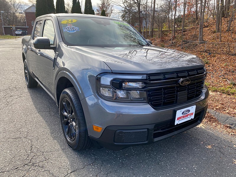 2024 Ford Maverick Lariat photo 2