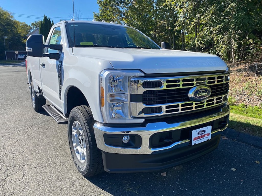 New 2026 Ford Super Duty XLT Full Size Truck