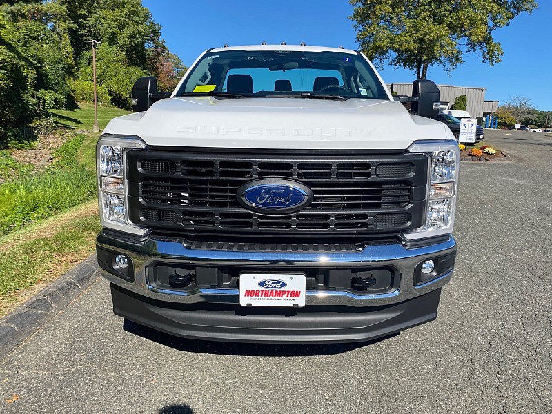 2026 Ford F-250 XL photo 2