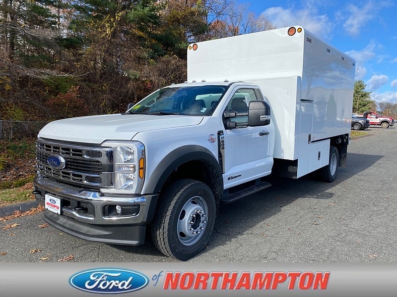 2025 Ford F-600 Super Duty Chassis Cab XL's photo