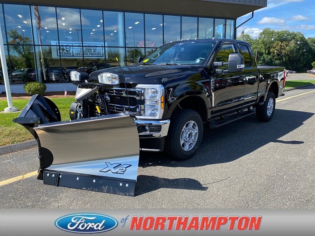 New 2027 Ford Super Duty XLT Full Size Truck