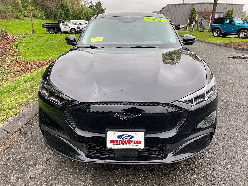 2024 Ford Mustang Mach-E Select photo 2