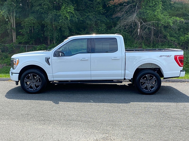2023 Ford F-150 XLT photo 4