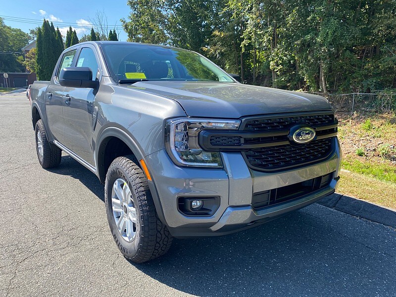 2025 Ford Ranger XL photo 2