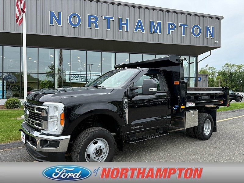 2023 Ford F-350 XL 4x4 Regular Cab 145-In DRW's photo