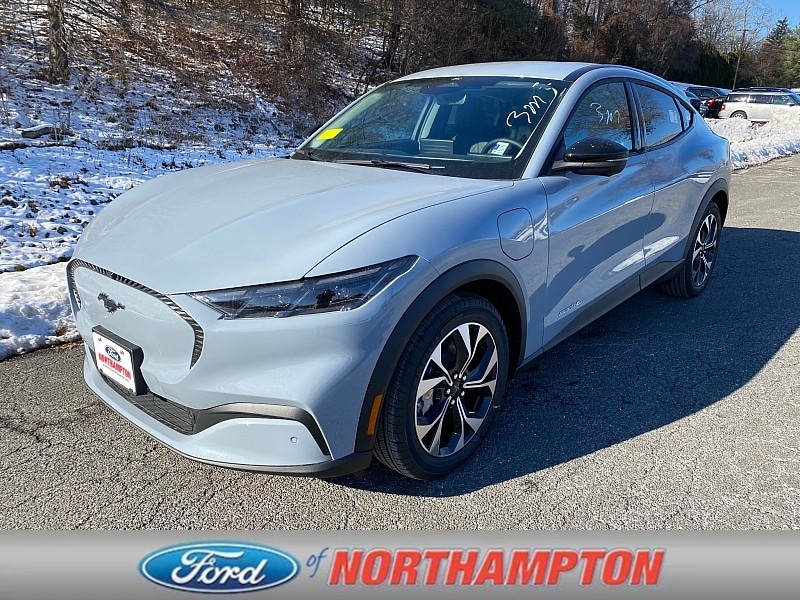 2025 Ford Mustang Mach-E Select AWD's photo