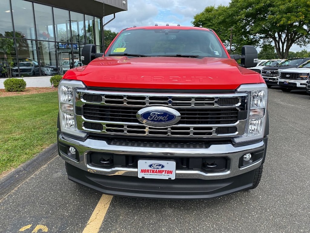New 2026 Ford Super Duty F-550 CC 4WD XLT Full Size Truck