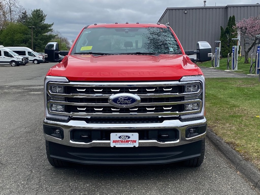 New 2026 Ford Super Duty LARIAT Full Size Truck