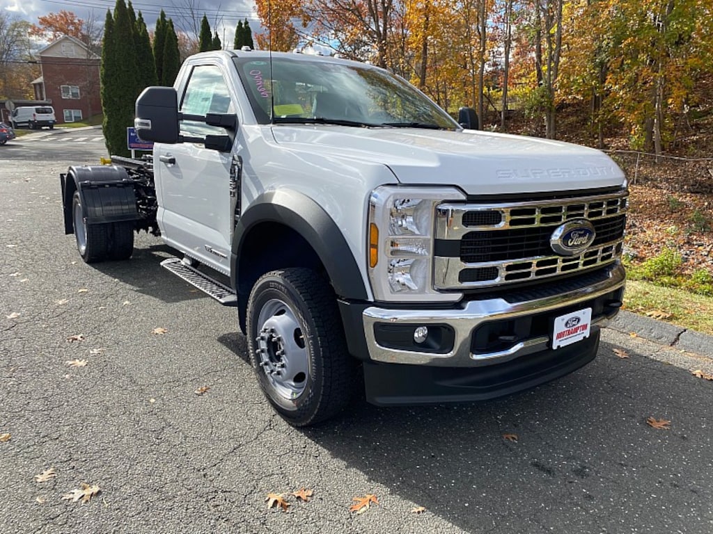New 2026 Ford Super Duty F-550 CC 4WD XL Full Size Truck