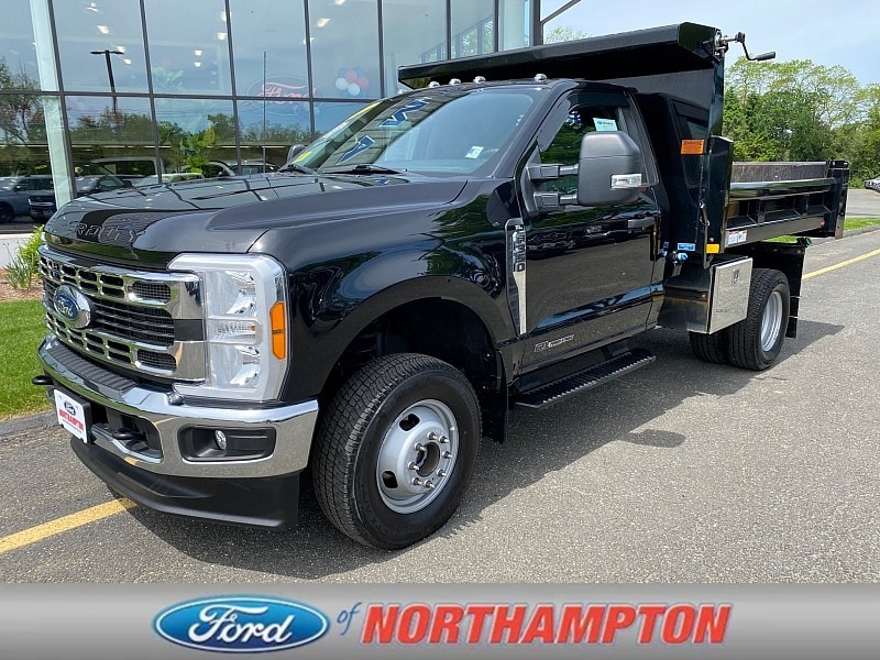 2023 Ford F-350 XL 4x4 Regular Cab 145-In DRW's photo