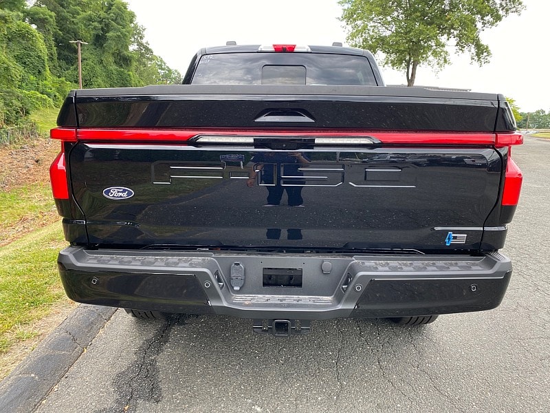 2025 Ford F-150 Lightning Lariat - Photo 8