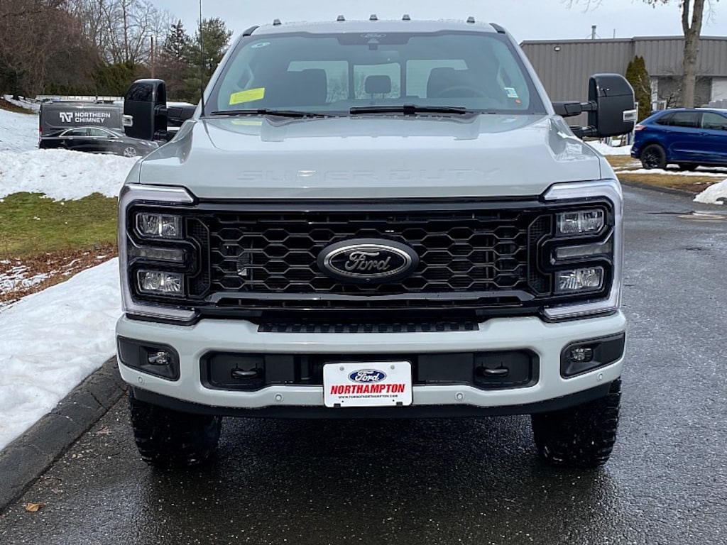 New 2026 Ford Super Duty LARIAT Full Size Truck