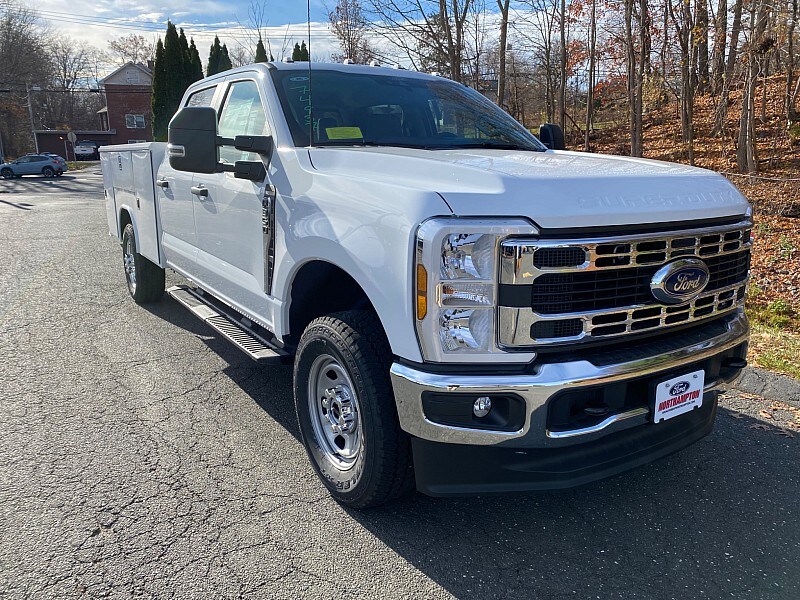 2026 Ford F-350 XL photo 3