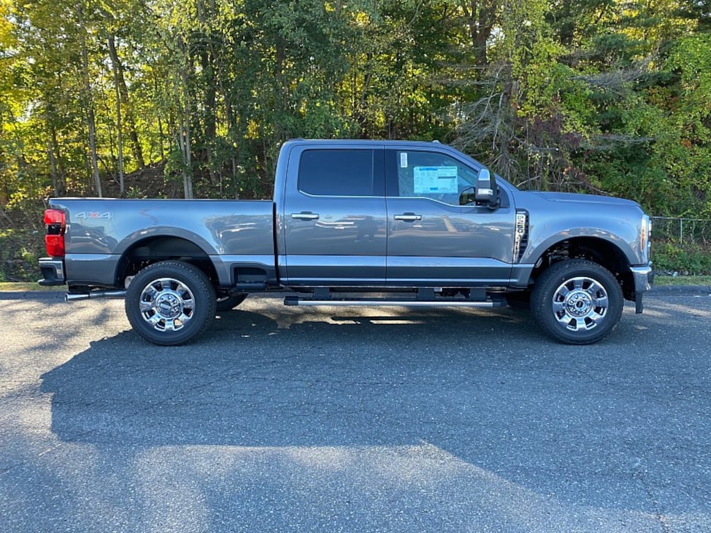 New 2026 Ford Super Duty F-250 4WD LARIAT Full Size Truck