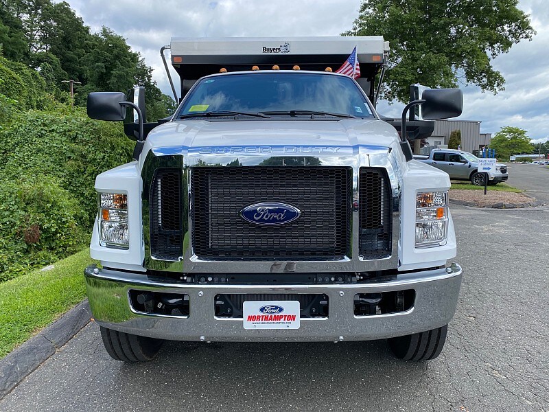 2025 Ford F-650 SuperCab photo 2