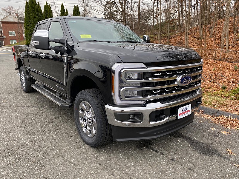 2026 Ford F-350 Lariat photo 3