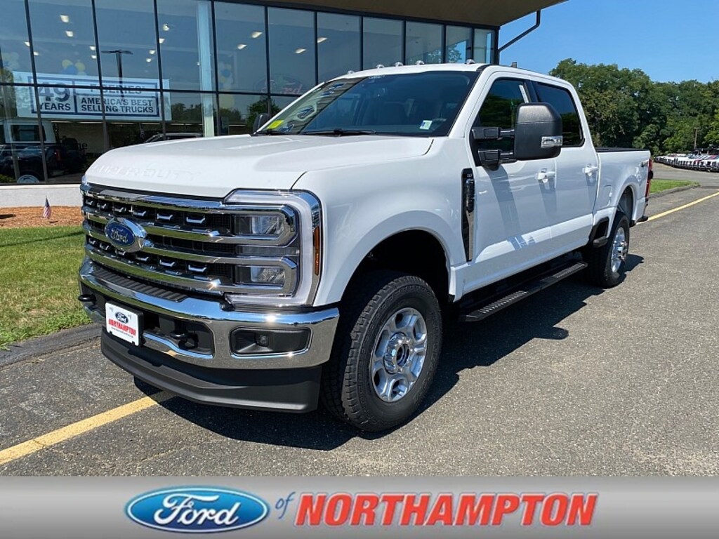 New 2026 Ford Super Duty XLT Full Size Truck