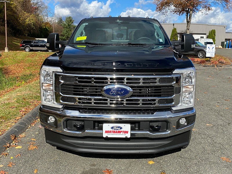 2026 Ford F-350 XL photo 2
