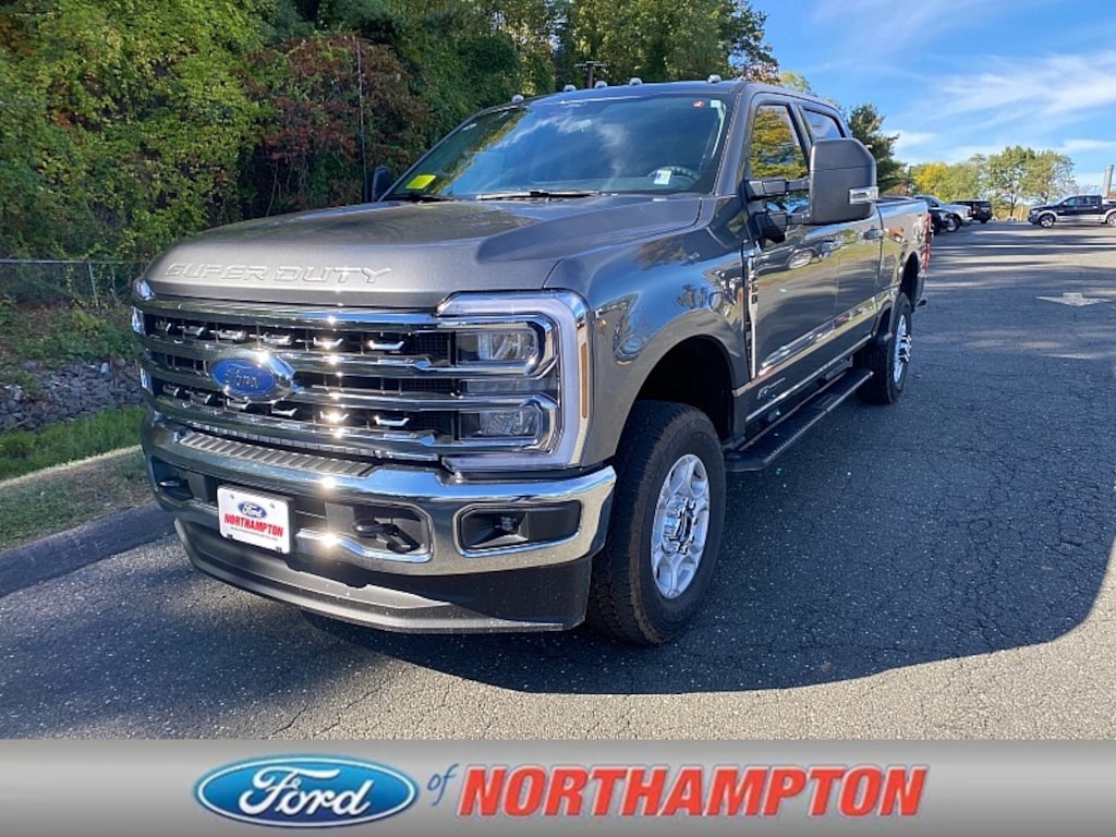 New 2026 Ford Super Duty XLT Full Size Truck