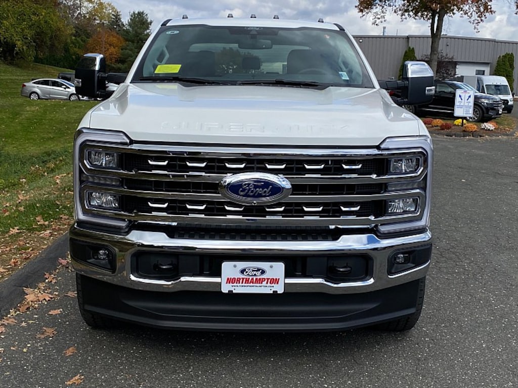 New 2026 Ford Super Duty LARIAT Full Size Truck