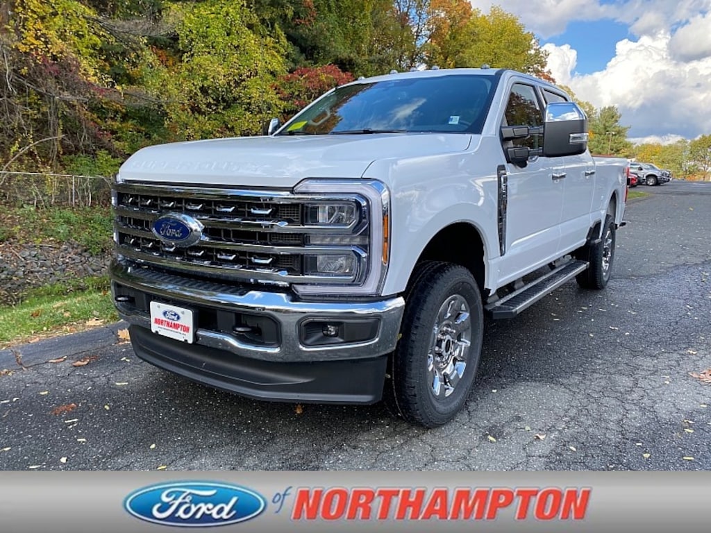 New 2026 Ford Super Duty LARIAT Full Size Truck