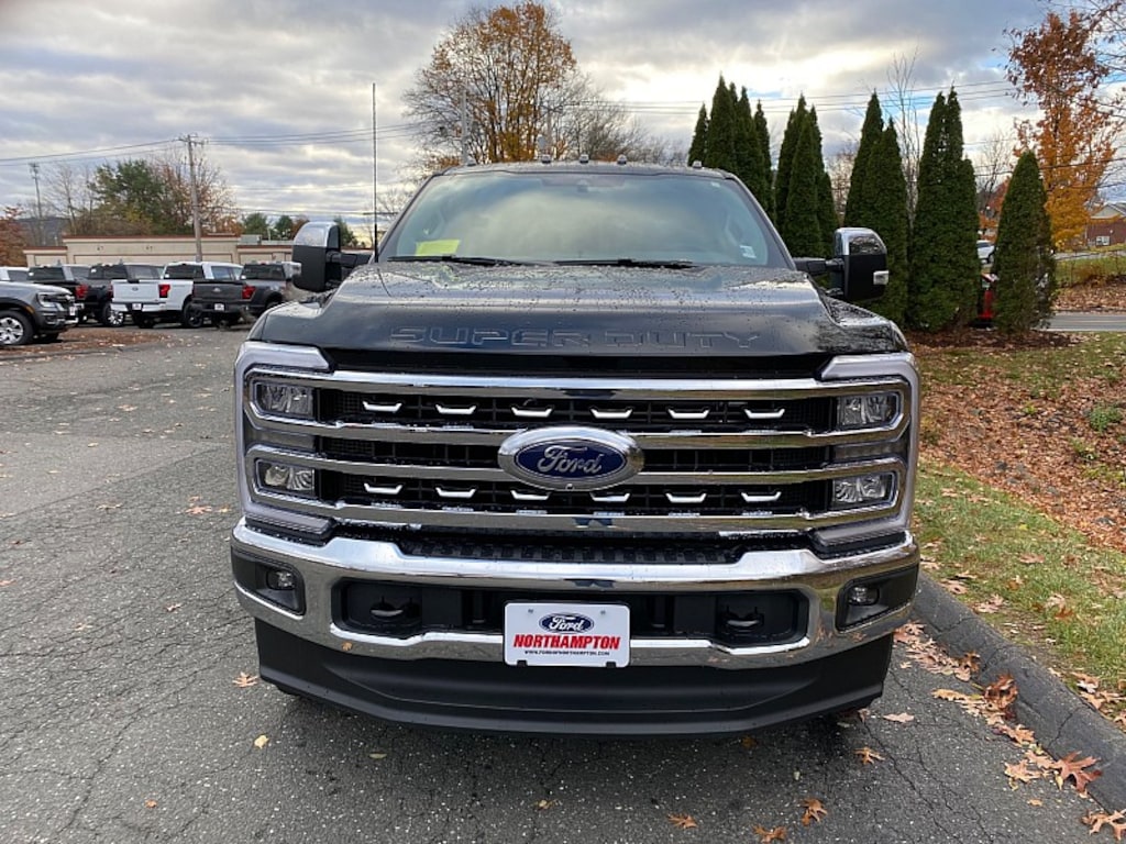 New 2026 Ford Super Duty LARIAT Full Size Truck