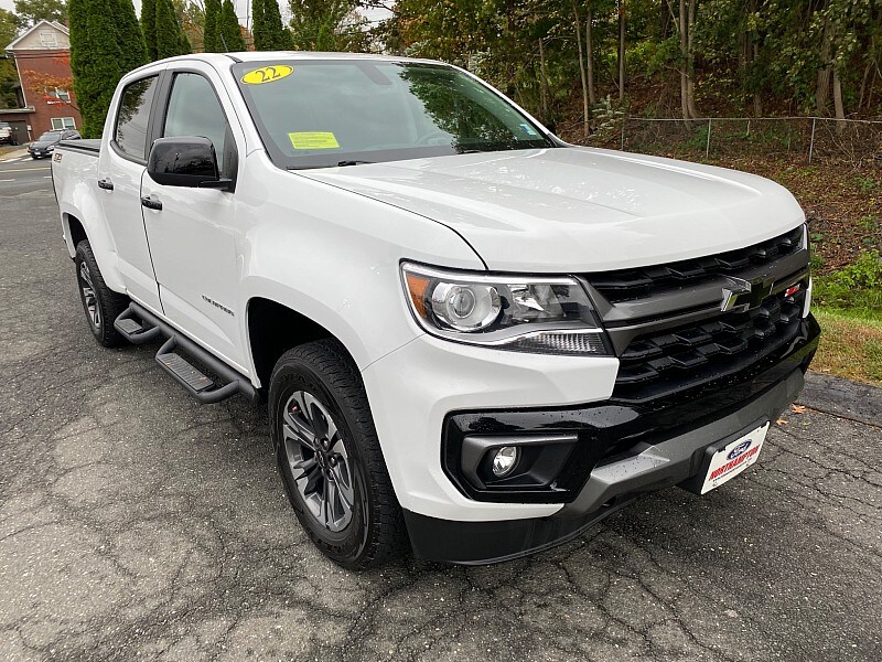 2022 Chevrolet Colorado Z71 photo 3