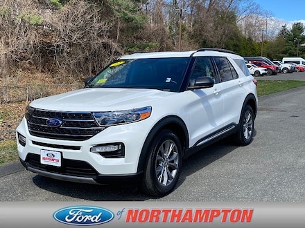 2022 Ford Explorer XLT Full Size SUV