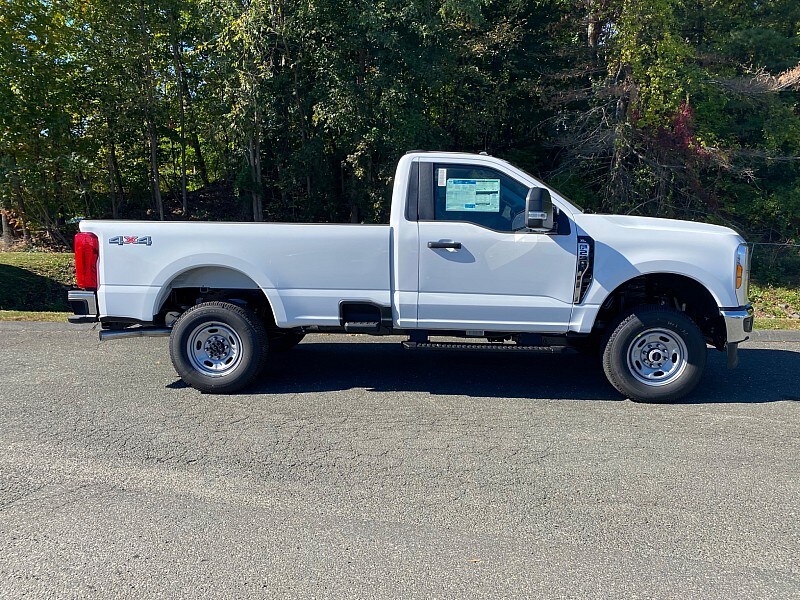 2026 Ford F-250 XL photo 4