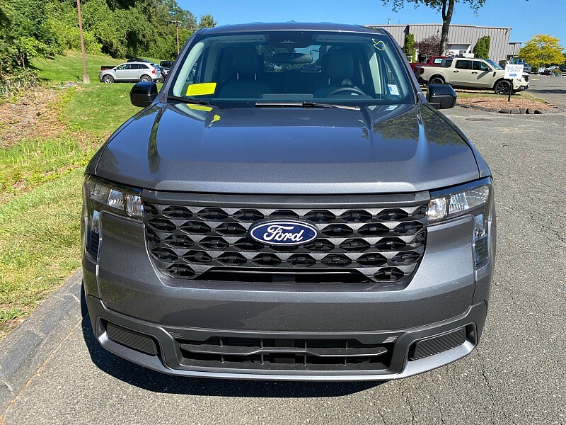 2025 Ford Maverick XLT photo 2