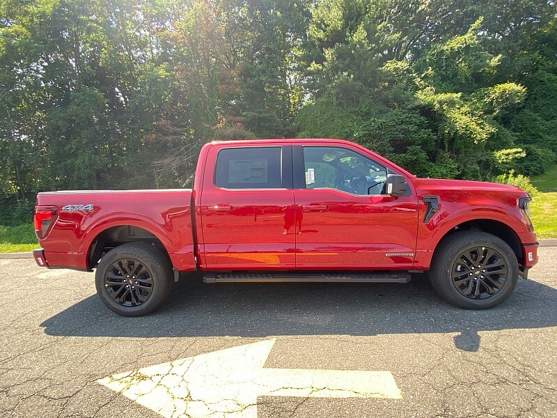 2025 Ford F-150 XLT photo 4
