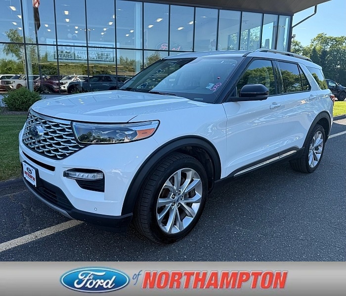 2023 Ford Explorer Platinum HEV's photo