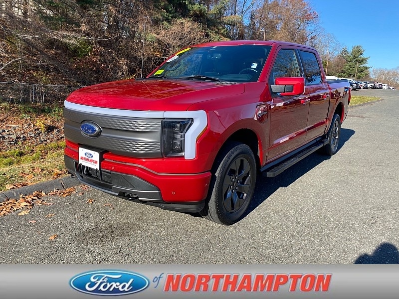 2023 Ford F-150 Lightning Lariat's photo