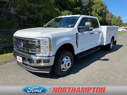 2026 Ford Super Duty F-350 CC 4WD XL Full Size Truck