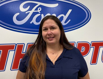 Staff member Liz Escobar from ID_2263afccfb8d