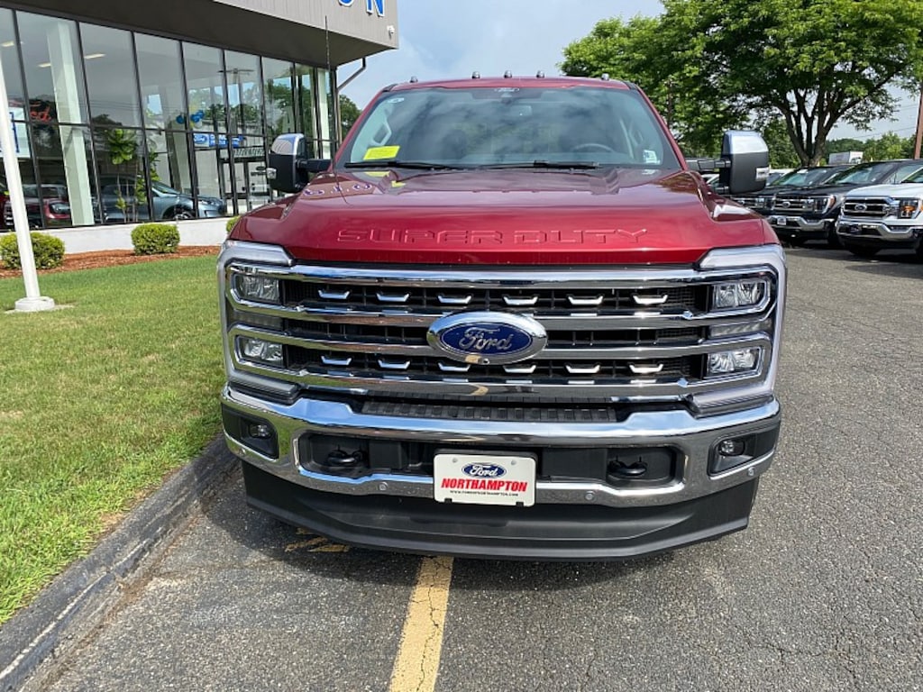New 2026 Ford Super Duty LARIAT Full Size Truck