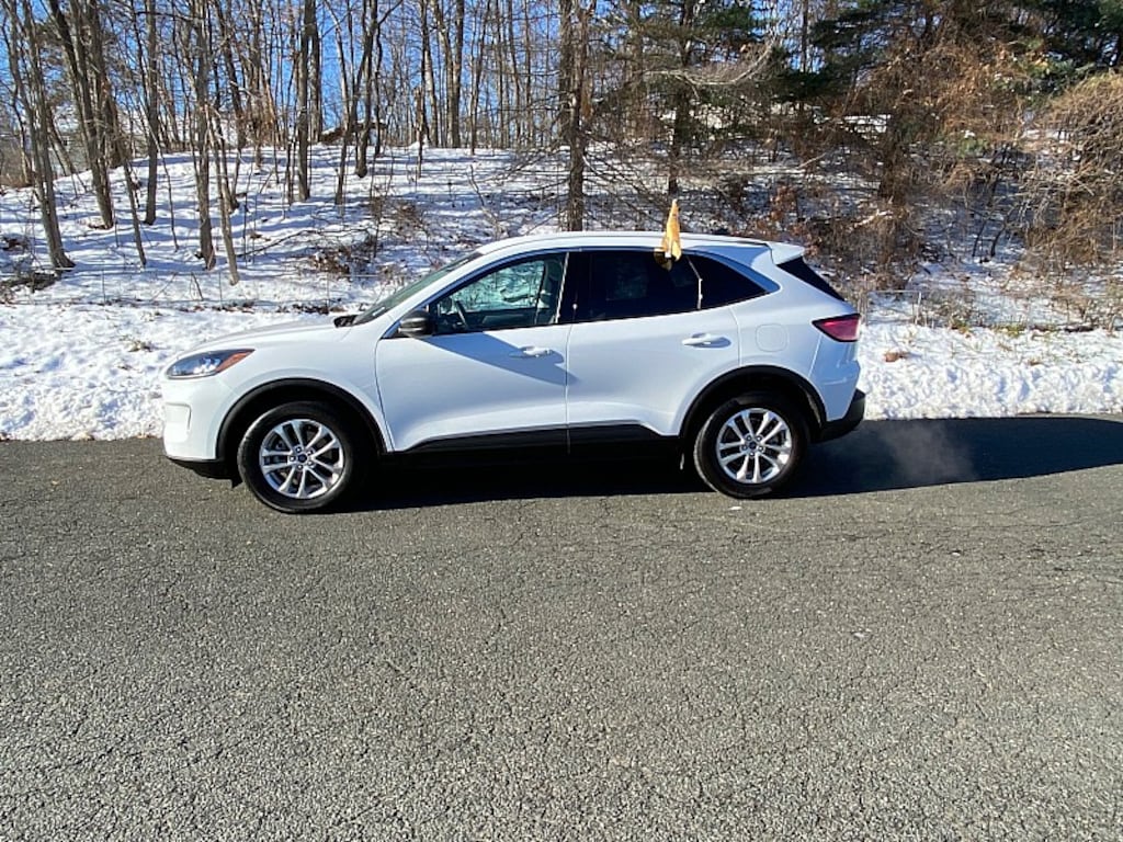 Certified 2022 Ford Escape SE Compact SUV