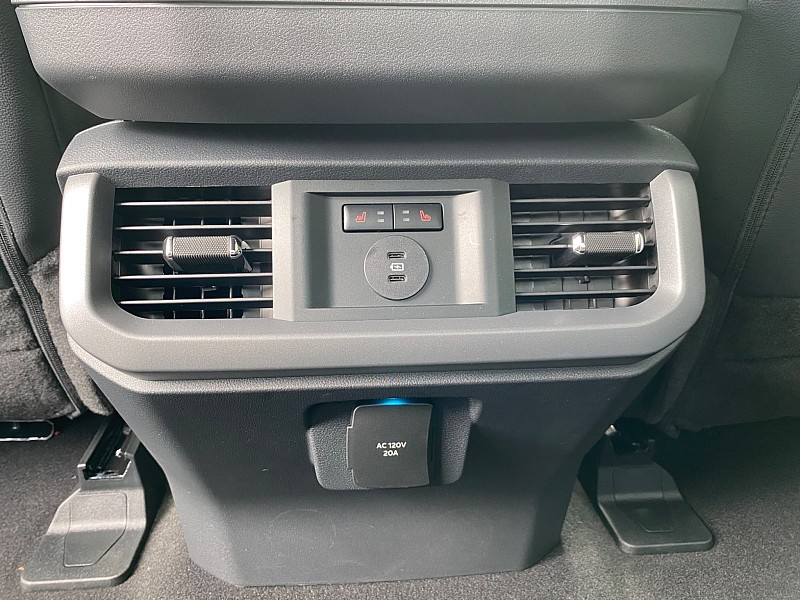 2025 Ford F-150 Lightning Lariat - Photo 22