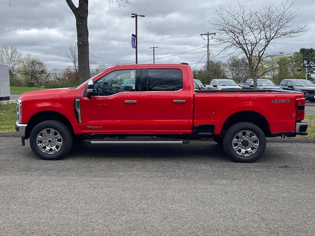 New 2026 Ford Super Duty LARIAT Full Size Truck