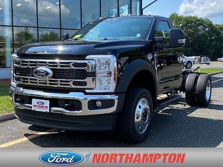 2026 Ford Super Duty F-550 CC 4WD XLT Full Size Truck