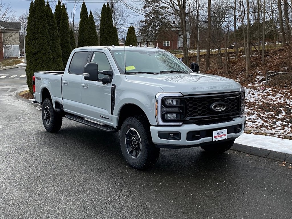 New 2026 Ford Super Duty LARIAT Full Size Truck