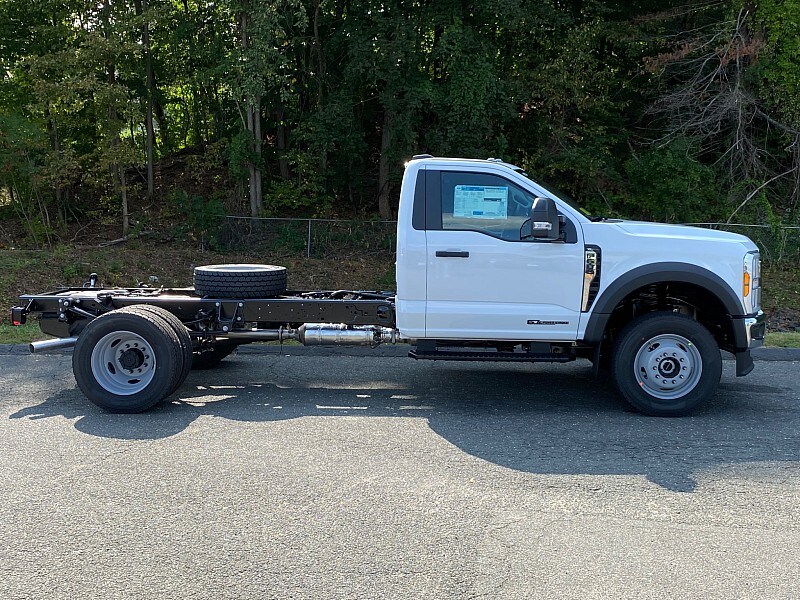 2026 Ford F-600 photo 4
