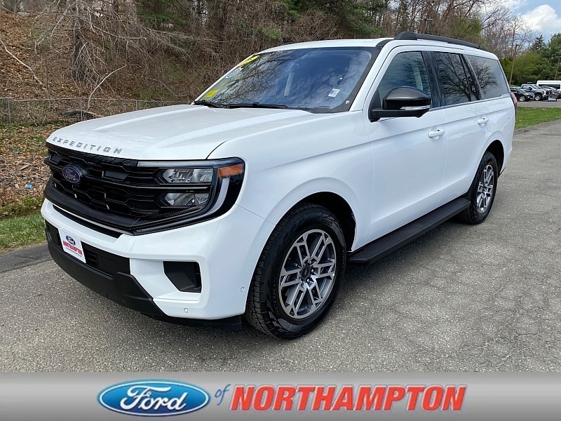 2025 Ford Expedition Active 4x4's photo