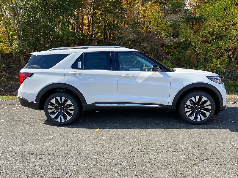2026 Ford Explorer Platinum photo 4